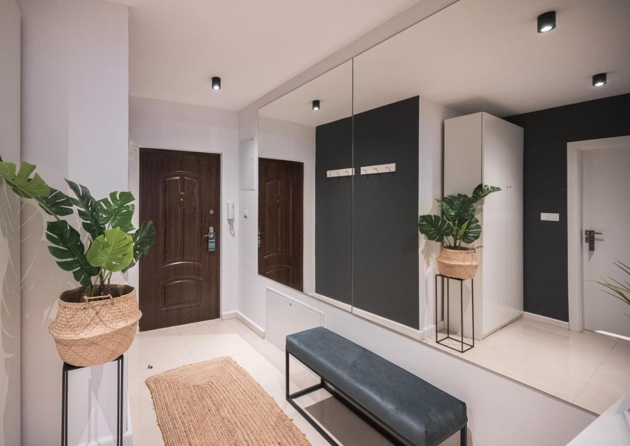 Spacious Apart ~ 150M Main Square ~ Self Check-In 24H Breslavia Exterior foto